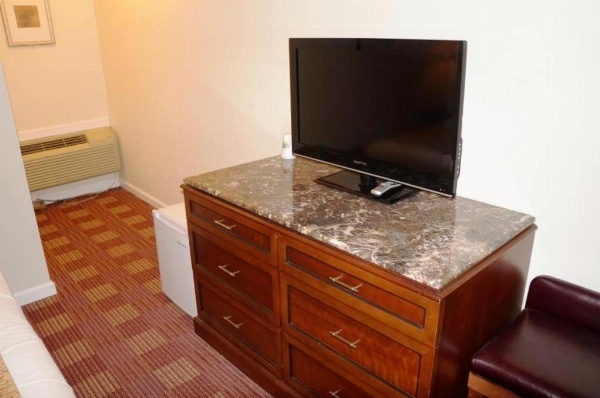 Waterford Inn image 4
